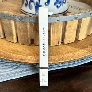 Rodan + Fields Lash Boost New Sealed In Box Unopened Authentic